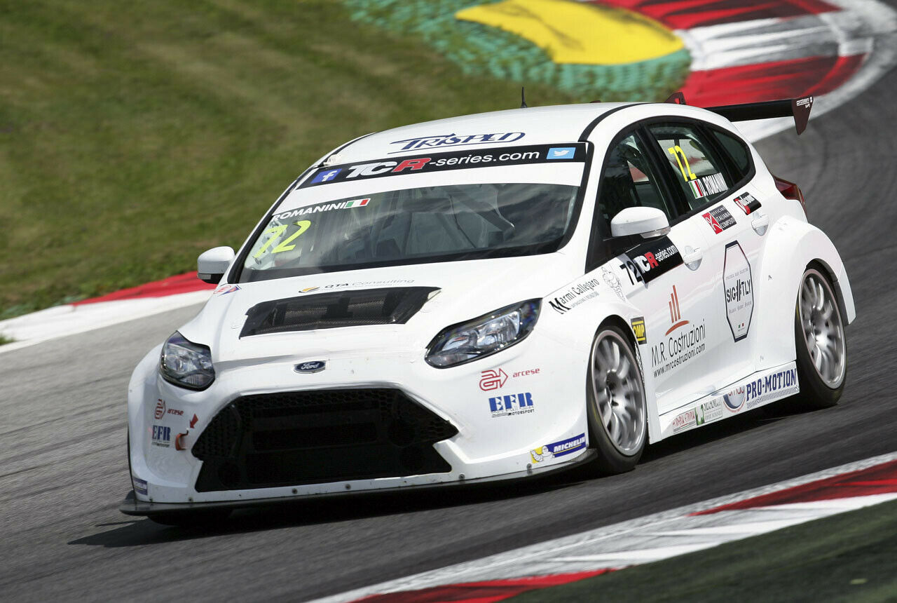 Der Ford Focus fährt als TCR-Rennwagen mit einem 2,0-Liter Vierzylinder und rund 330 PS