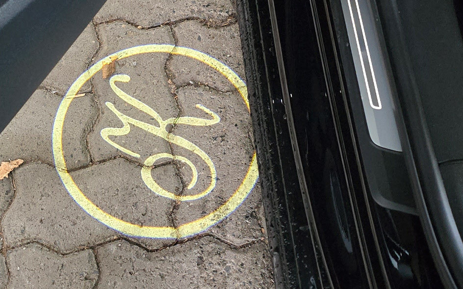 Bodenprojektion Audi Logo