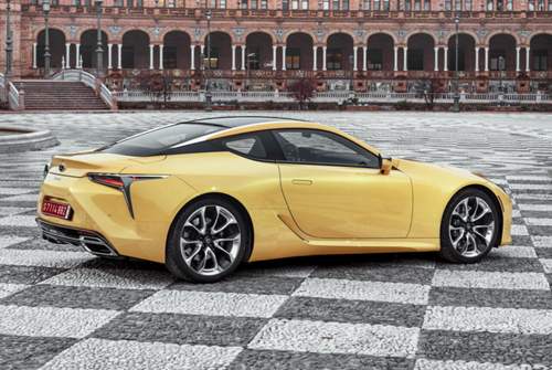 Fast 100.000 Euro wird das Schwarze Schaf der Lexus-Familie kosten - der Hybrid wird etwas billiger