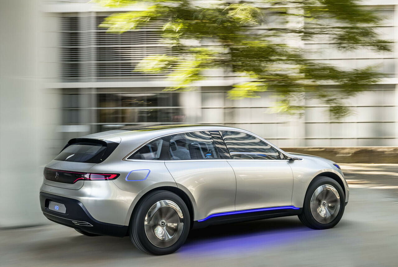 Mercedes Generation EQ: 700 Newtonmeter, bis zu 500 Kilometer Reichweite. Die Batterie-Kapazität beträgt 70 kWh