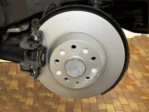 Bremse hinten neu