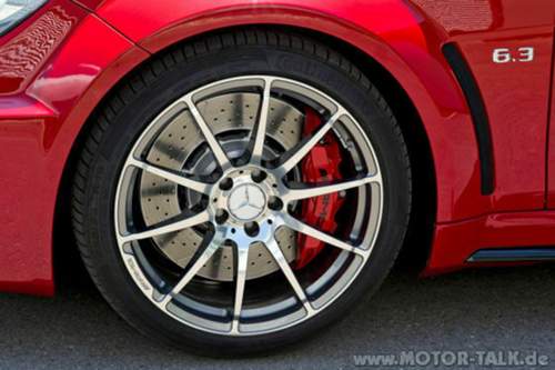 Mercedes-c63-amg-black-series-560x373-ff5ecec342b5dee4