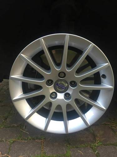 16" Volvo Felge.jpg