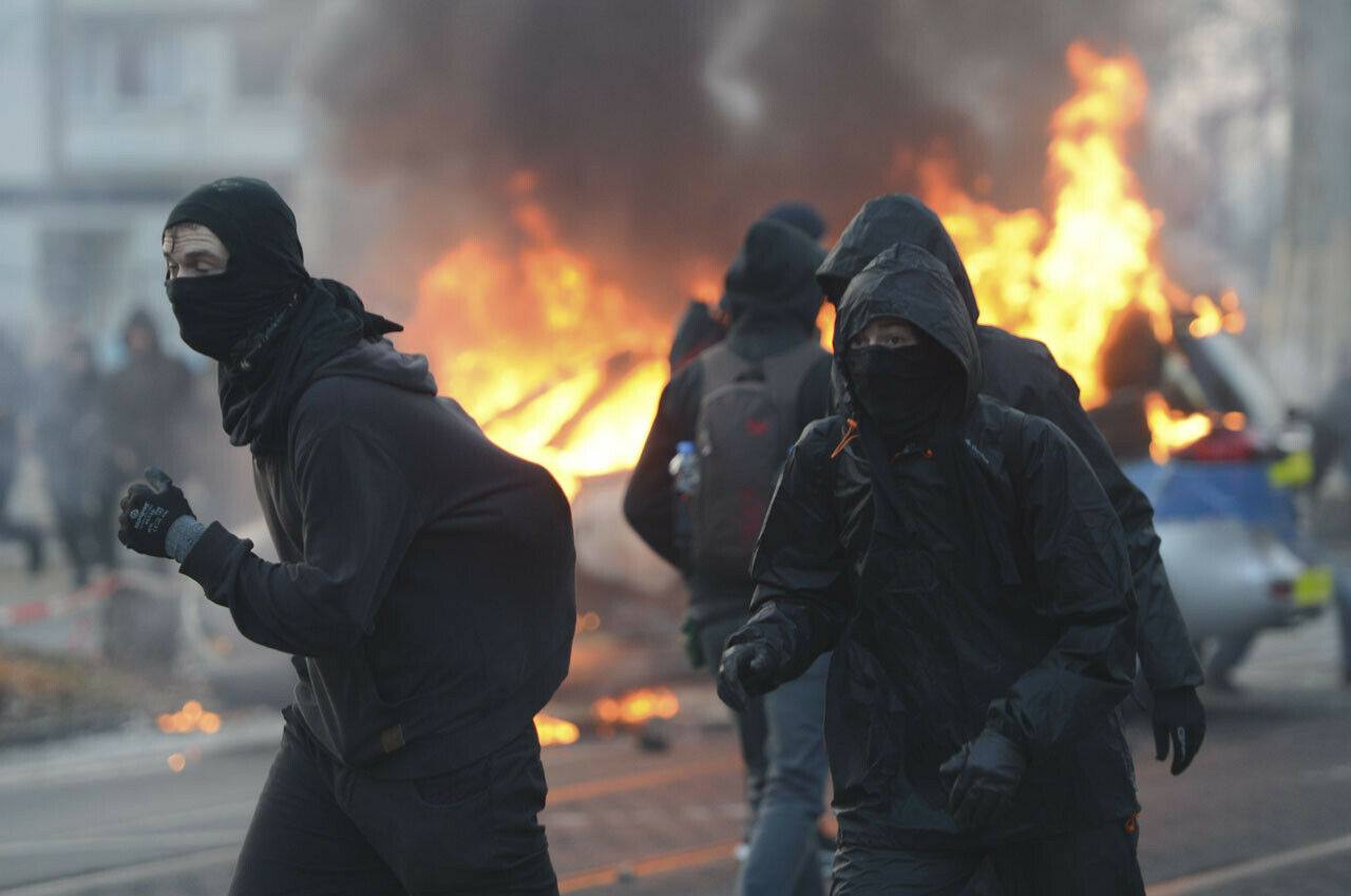 Gewalt bei den Blockupy-Demonstrationen in Frankfurt