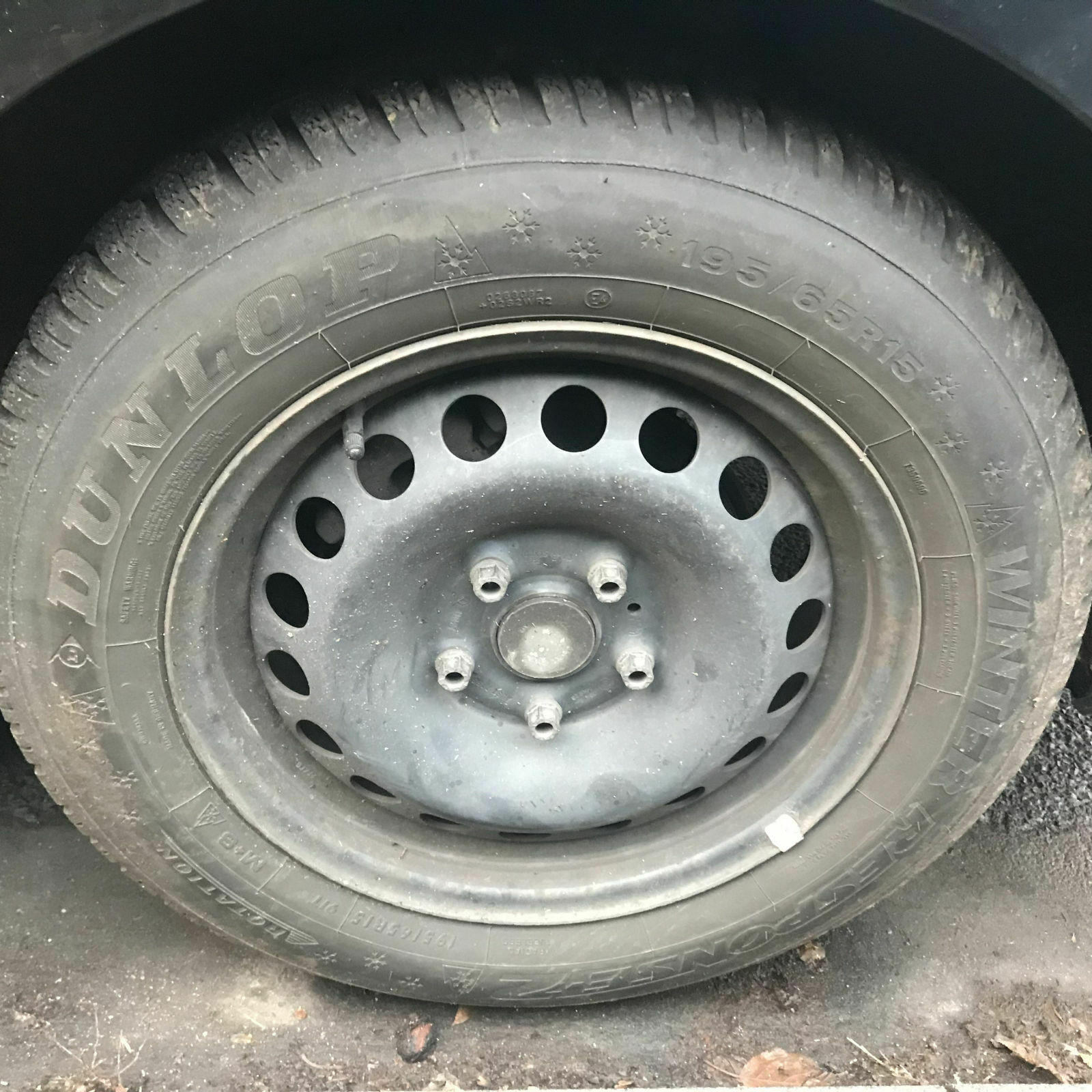 Bridgestone-Reifen haben keine DOT-Information: Jahr unklar