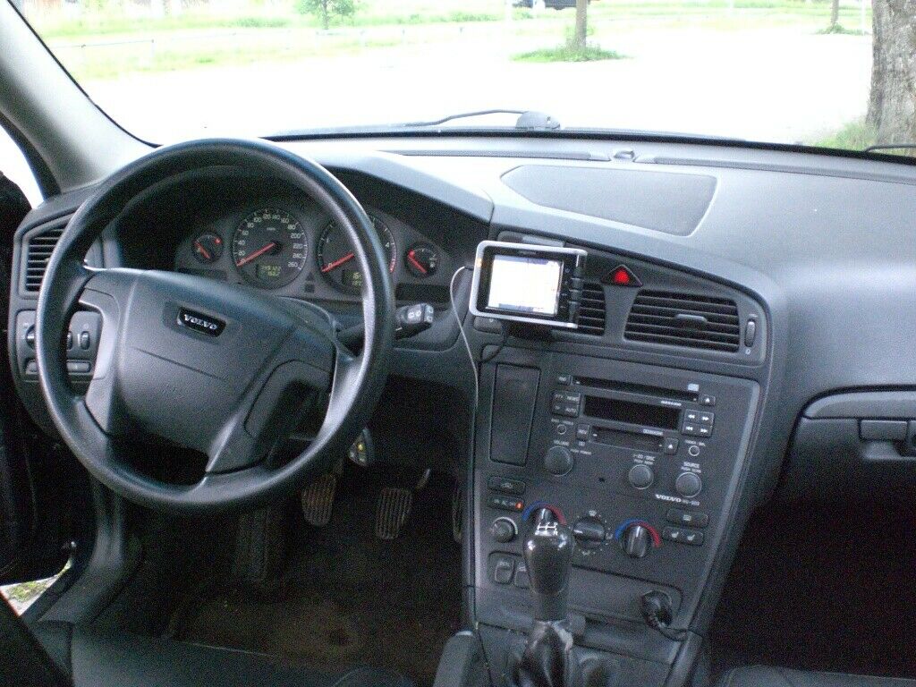 Brodit ProClip Einbau an der Lüftung VOLVO V70 II