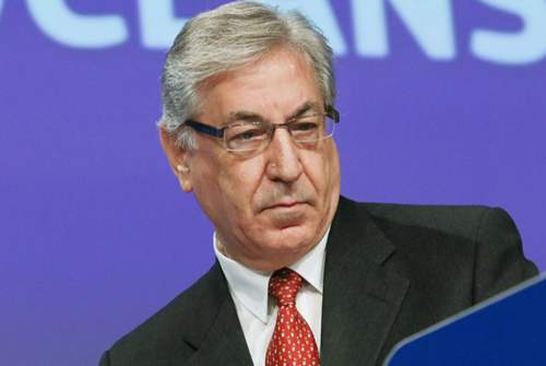 EU-Kommissar Karmenu Vella wollte nicht länger warten und verklagt nun Deutschland und fünf weitere EU-Länder wegen schmutziger Luft