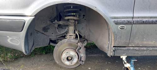 Bremsscheibe und Bremssattel.jpg