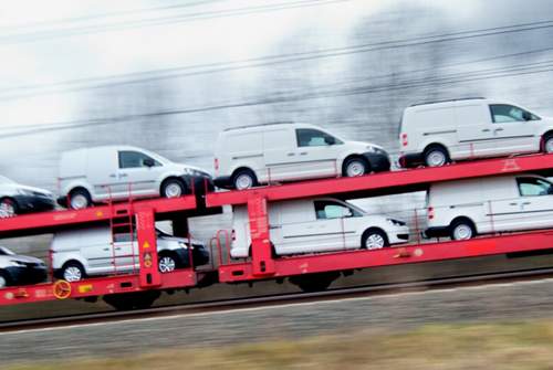 Die leichten Nutzfahrzeuge bis 3,5 Tonnen bilden die größte Absatzgruppe. 2015 wurden knapp 1,714 Millionen Modelle neu zugelassen