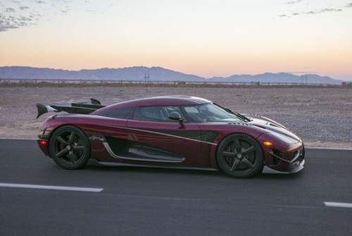 Koenigsegg fuhr den 1.360 PS starken Agera RS auf einer 16 Kilometer langen Geraden in Nevada aus