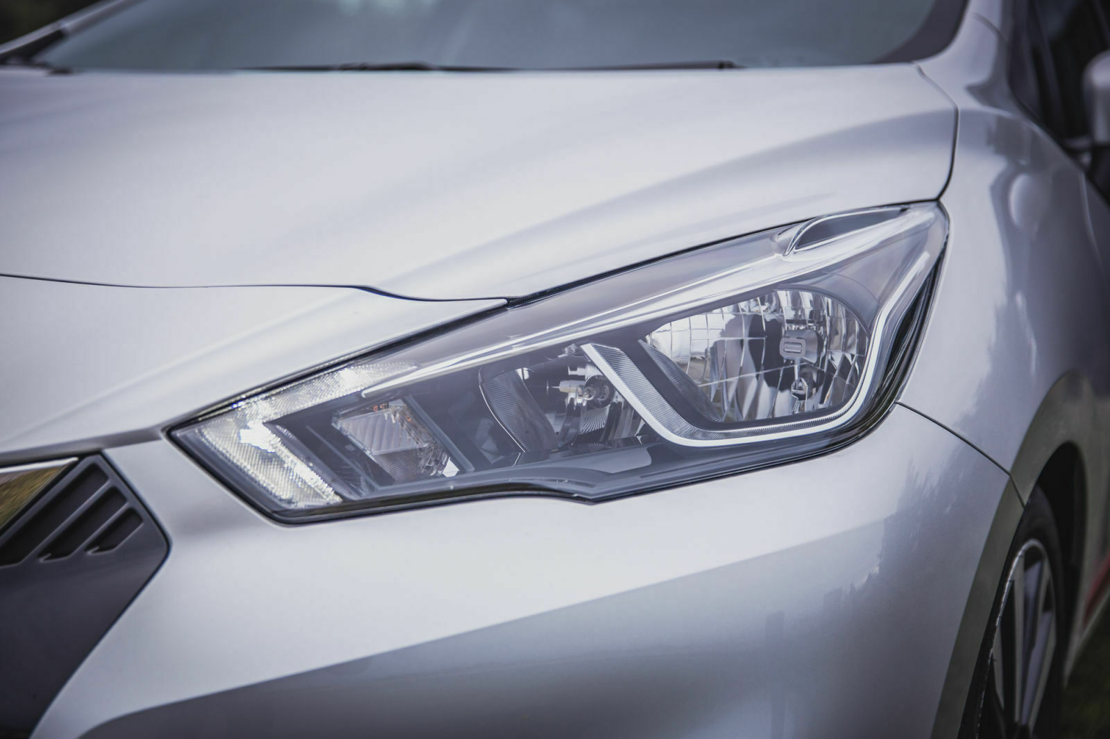 Nur das Tagfahrlicht am Testwagen strahlte mit LEDs, ein Fernlichtassistent war aber an Bord