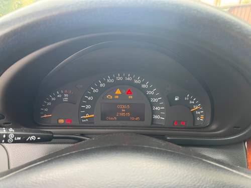 C270cdi-w203-baujahr-2001-mkl-leuchtet