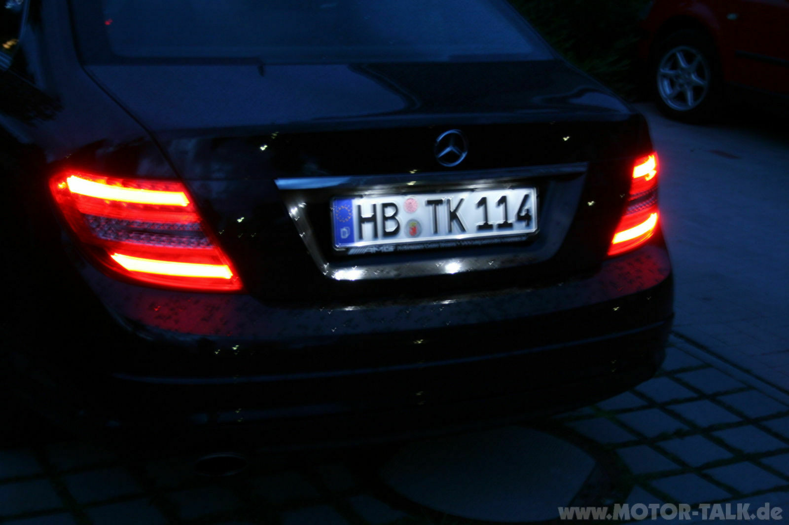 C63 Lenkrad, Mopf-Rückleuchten und die große Hilfe!