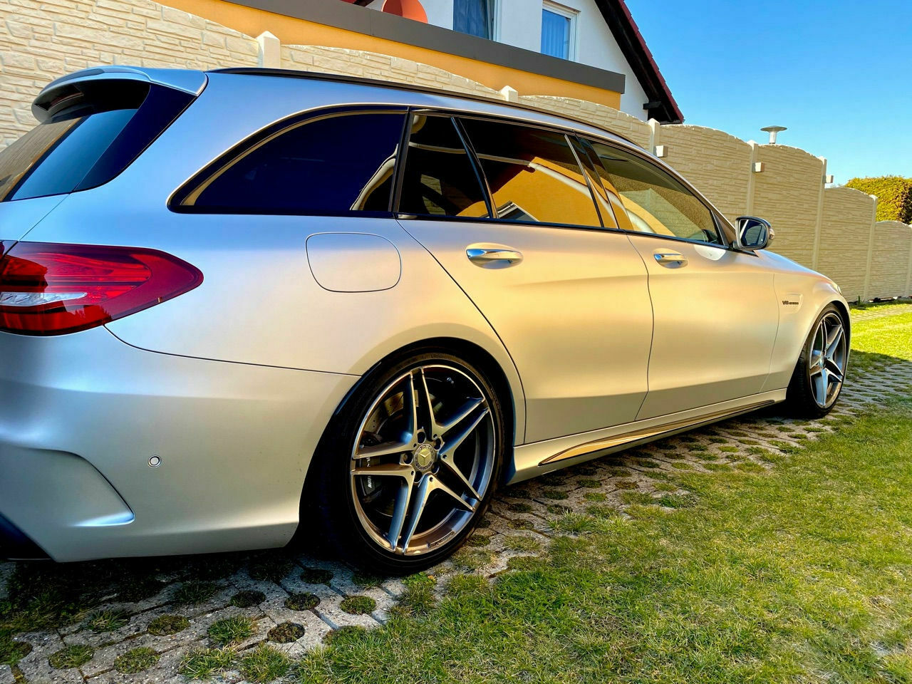 C63 nach Tieferlegung Assistentssysteme neu Kalibrieren?