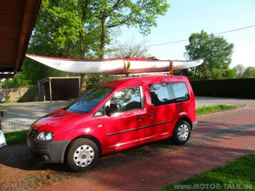 Caddy_mit_kajak