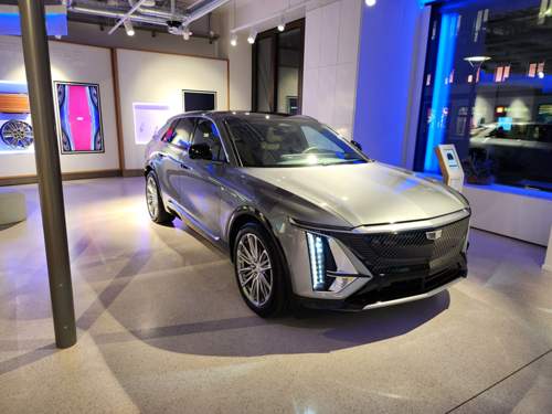 Cadillac Lyriq Front.jpg