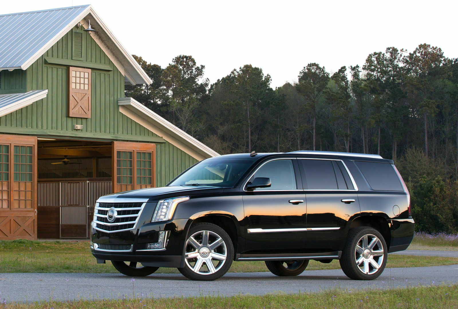 Ab dem Jahreswechsel auch bei uns: Der Cadillac Escalade, für den der US-Hersteller mindestens 94.500 Euro verlangt