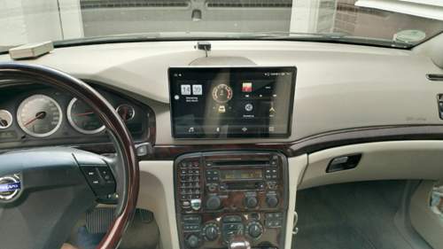 Volvo S80 2.5T mit Joying 11.6 Zoll und