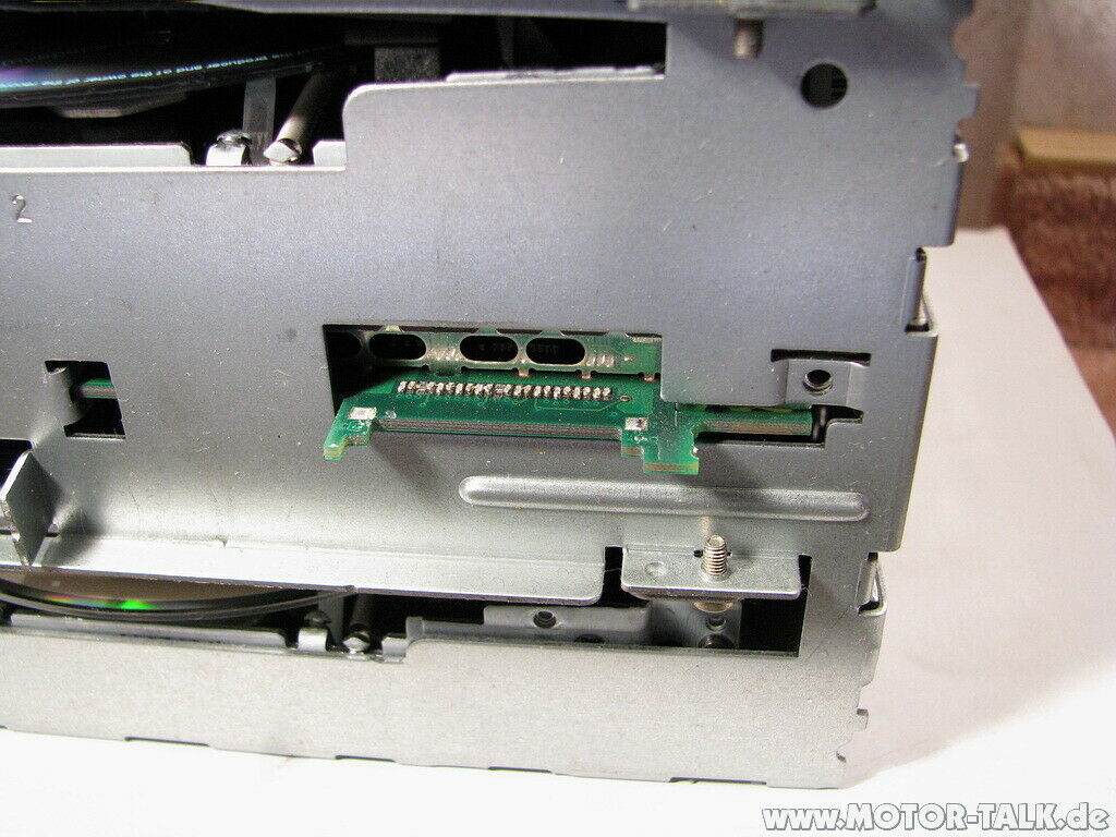 CD 70 Navi - Beleuchung tot, Tasten ohne Funktion, sonst aber okay - bitte HILFE!