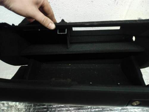 RHD Glovebox
