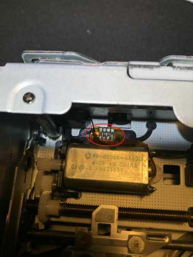 Neu verlötetes und verklebtes Kabel