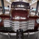Chevrolet Thriftmaster 3600 Pickup mit Sonnenschute, Baujahr 1951 - Top Mountain Motorcycle Museum