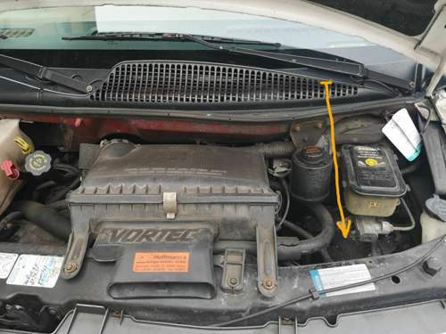 Motorhaube-blick-gesamt-pfeilsteuergeraet
