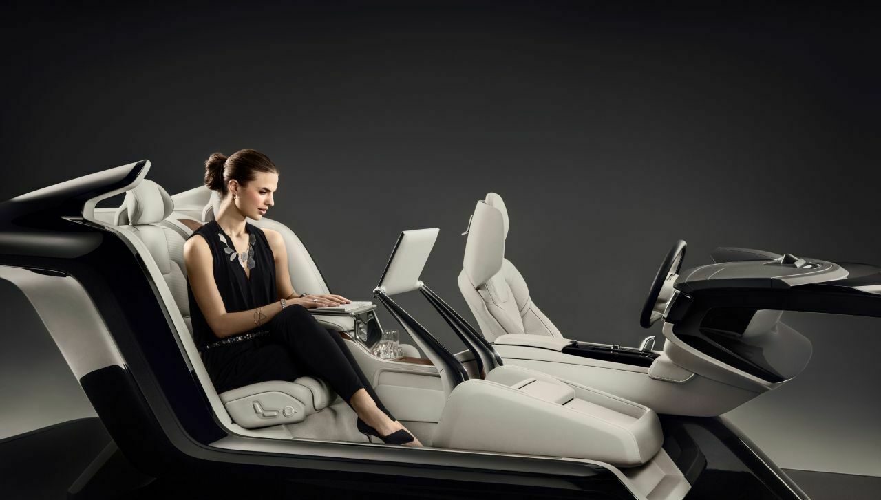 Volvo S90 Excellence Lounge Console