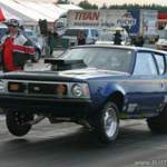 Gremlin - So spar-Ideen hatten die AMIs in den 70ern. 
Laß den Kofferraum weg, das spart 0,3 L auf 100. Zum Glück wurde nie am V8 gespart....