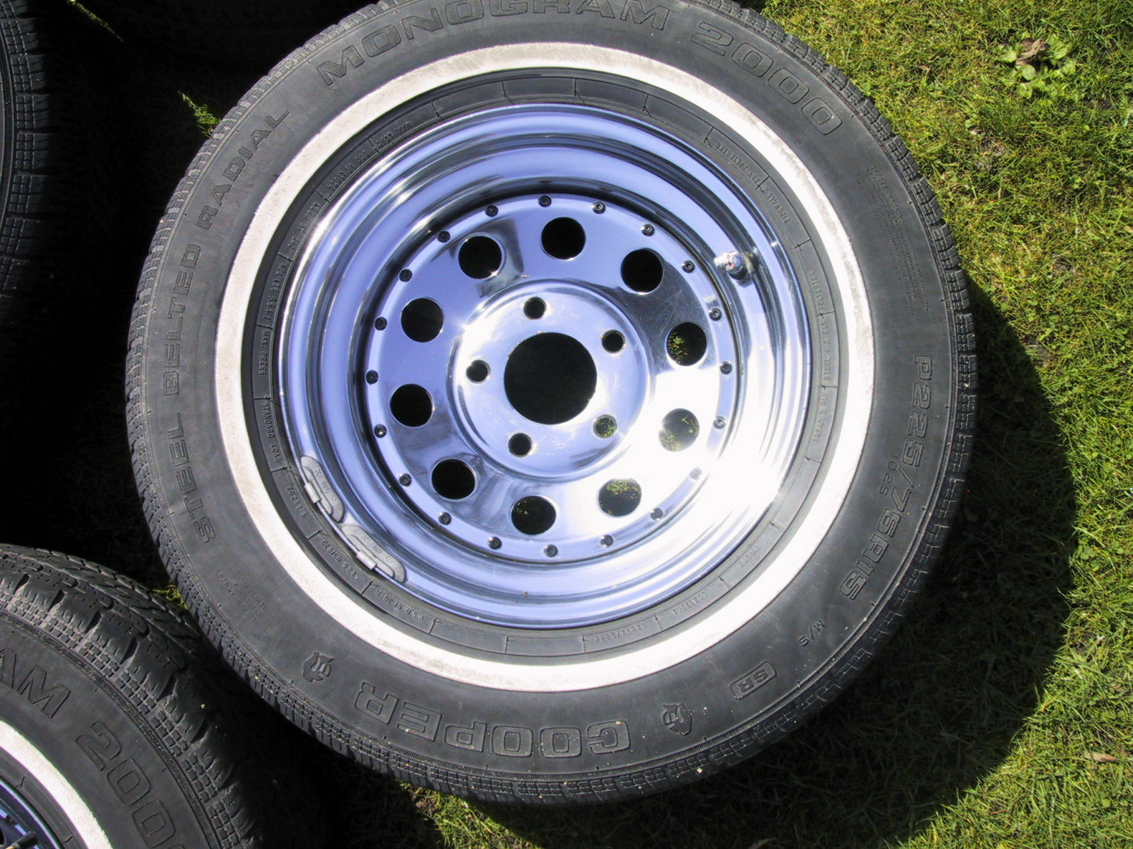 Chromfelgen 5x5 mit 225er und 9c! Nabenkappen NEU