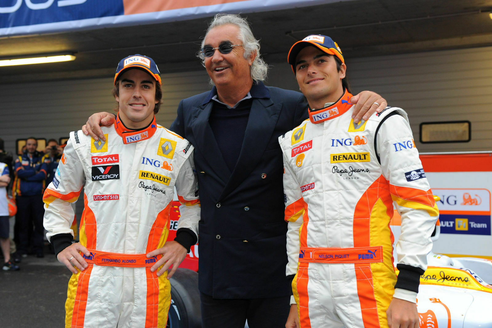 Ex-F1 Team: Alonso, Briatore, Nelson jr.