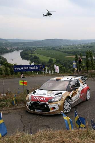 Der Spanier siegte zum ersten Mal bei einem WM-Lauf. Citroen bescherte er den 11. Sieg bei der Deutschland-Rallye in Folge