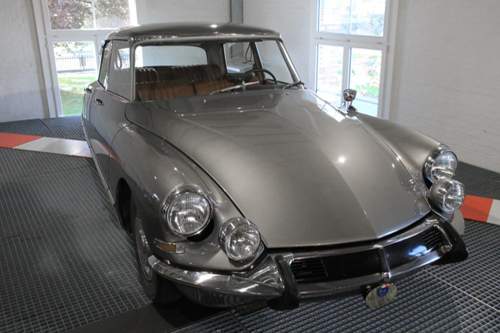 Citroën DS 21, Baujahr 1967 - Autobau Erlebniswelt am Bodensee, Romanshorn, Schweiz