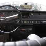 Das Cockpit des Citroën DS 21 Break des Baujahres 1972