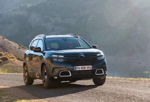 Für den C5 Aircross bietet Citroën zwei Benziner und zwei Diesel an. Ein Plug-in-Hybrid soll 2020 folgen