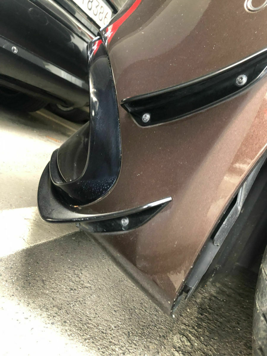 Cla AMG Flaps geklebt oder geschraubt?