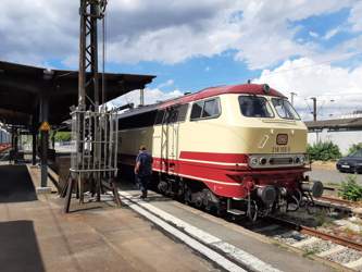 Die 218 im Sonnenlicht
