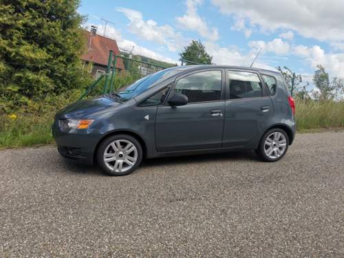 Mitsubishi Colt.jpg