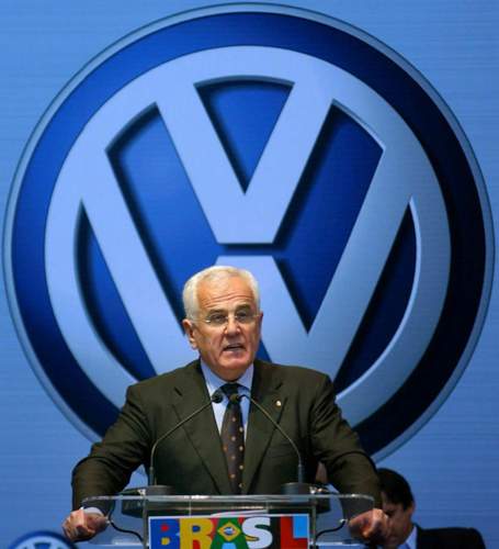 Der ehemalige VW-Vorstand und Berater der Schröder-Regierung, Peter Hartz, räumte ein: Er habe den Betriebsratschef "gekauft"