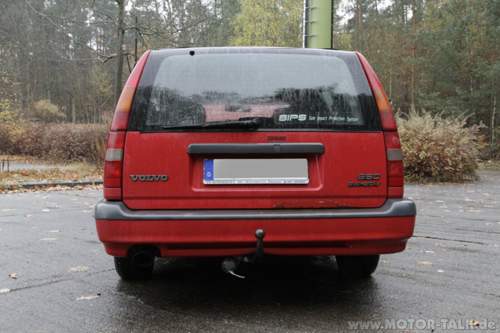 Große, löchrige Klappe: Der Volvo 850 bietet viel Platz, braucht aber Pflege