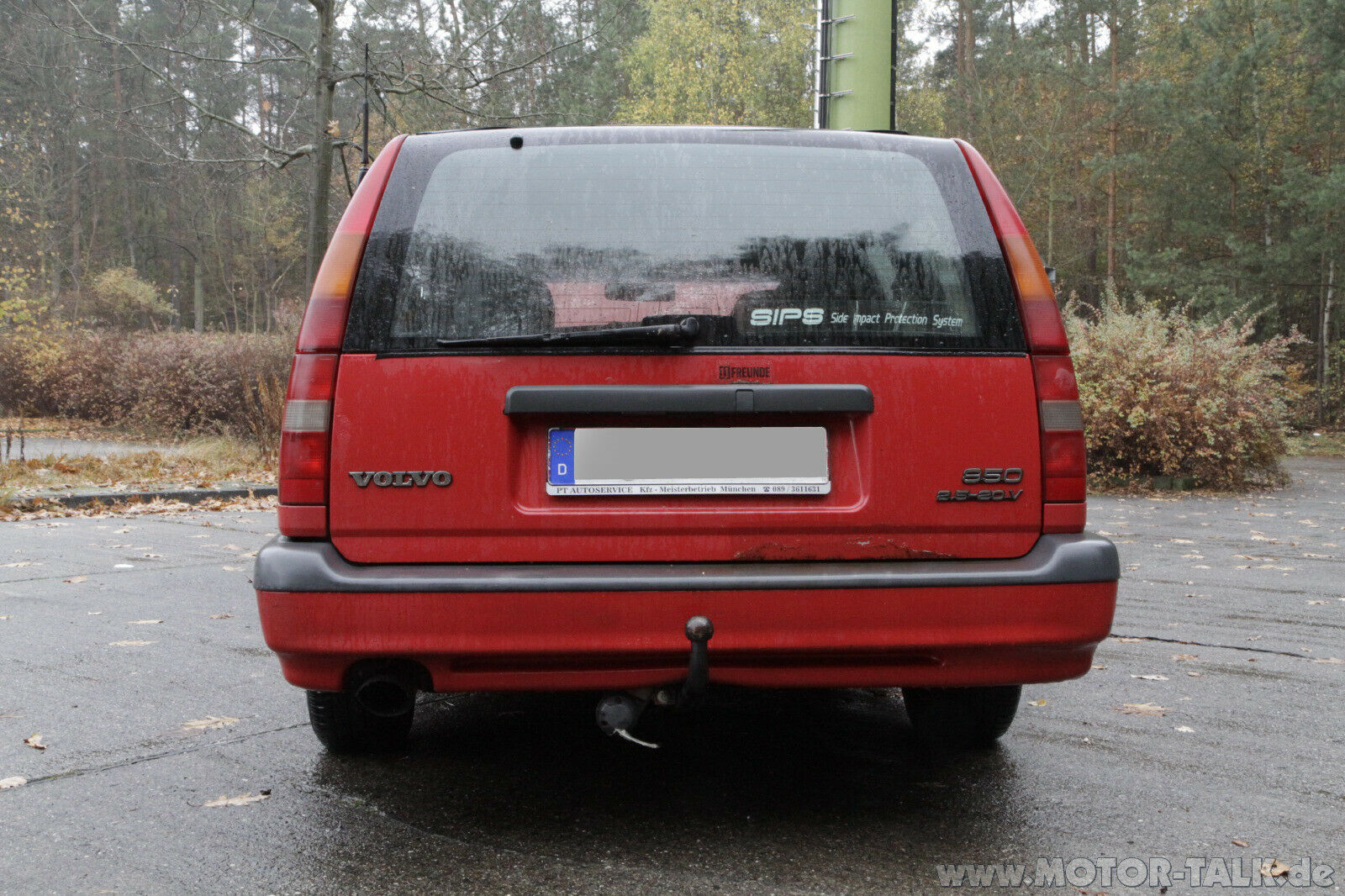 Große, löchrige Klappe: Der Volvo 850 bietet viel Platz, braucht aber Pflege