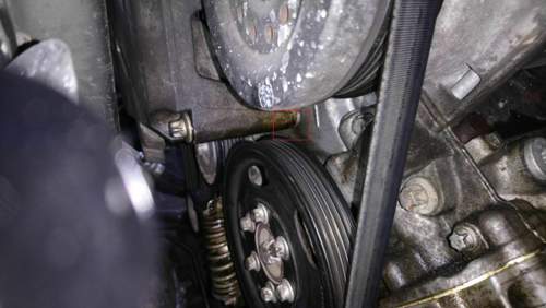 Öl am Motorhalter?