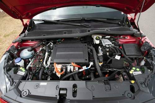 Motorraum des Peugeot-e