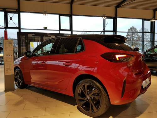 Corsa F Chili Rot 1