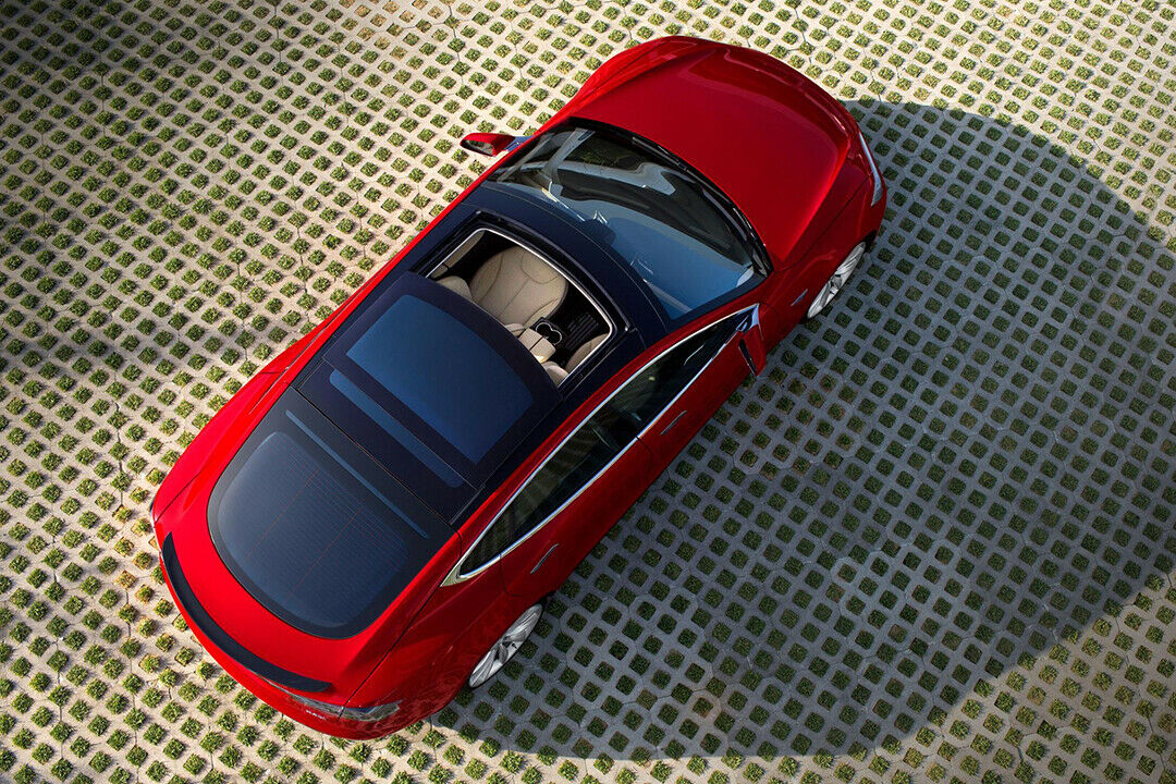Allradantrieb kostet bei Tesla 4.000 US-Dollar Aufpreis. Beim Top-Modell sind es knapp 15.000 Dollar