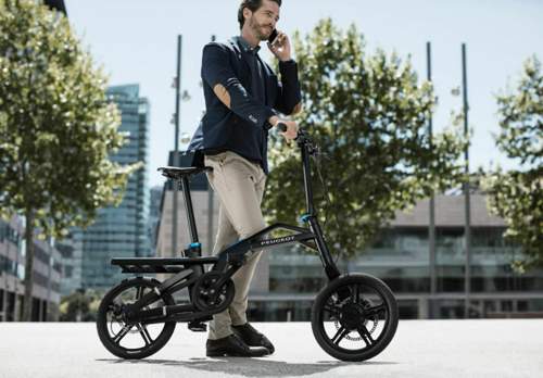 Fahrräder baut Peugeot schon sehr lange. Dieses E-Bike ist jedoch das erste, das in der Zubehörliste eines Autos steht
