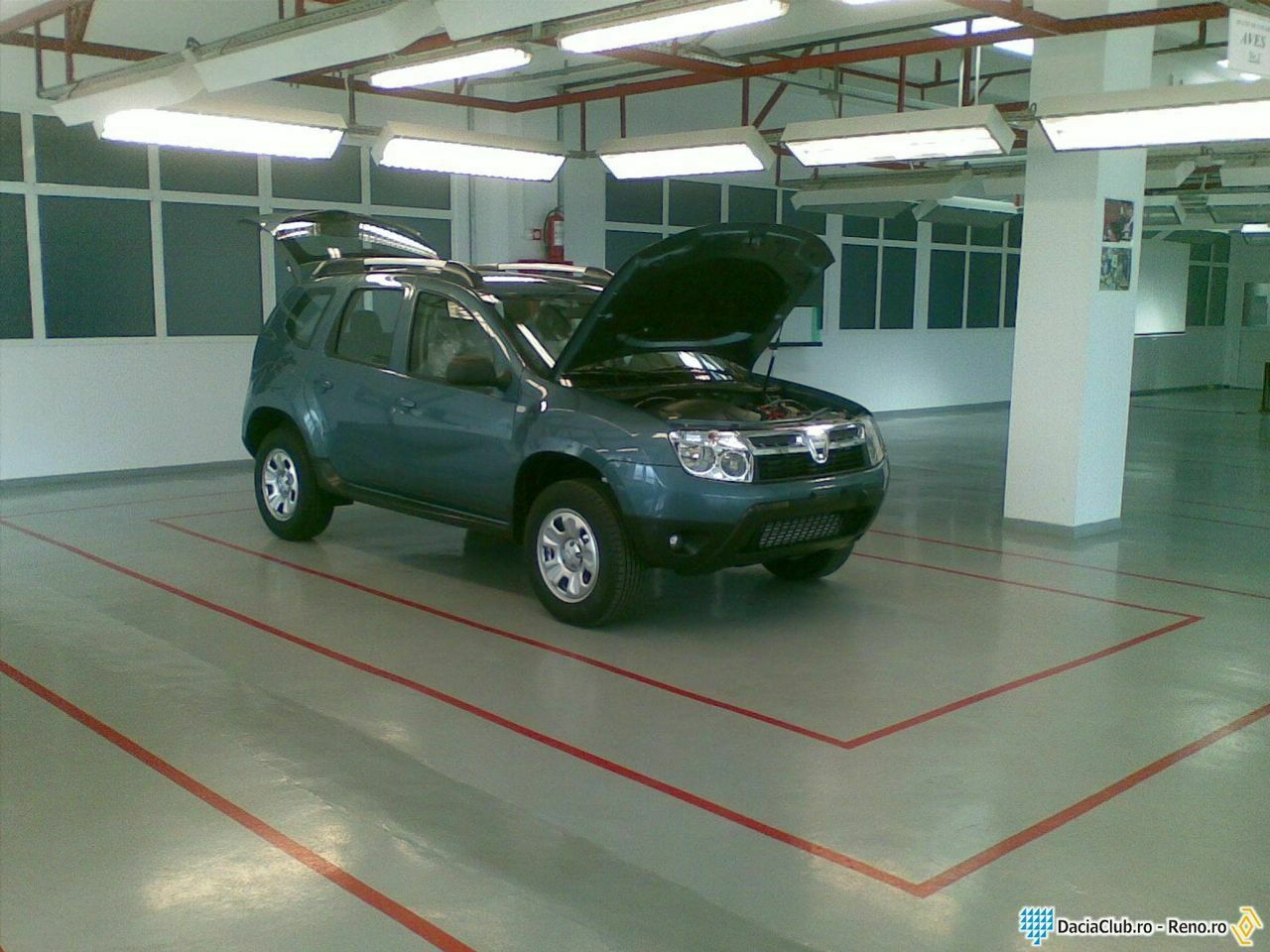 Dacia SUV - Bilder! Kein Photoshop, das echte Auto:-)