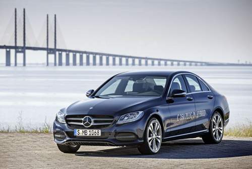 Seit 2015 bietet Daimler einen Plug-in-Hybrid in der C-Klasse an, mit dem Facelift im kommenden Jahr dürfte eine weitere Variante hinzukommen, dann mit Diesel-Motor