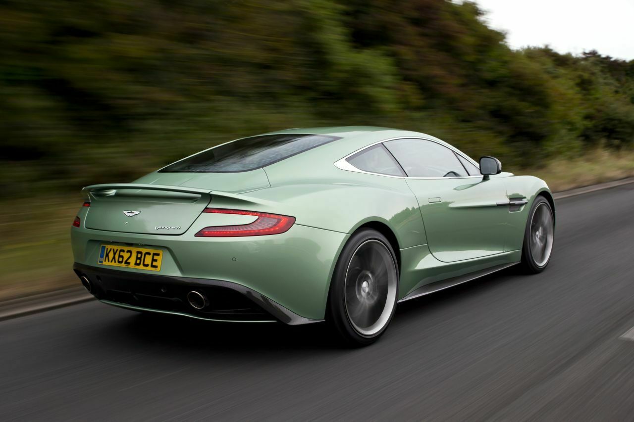 Aston Martin und Daimler vertiefen ihre Kooperation