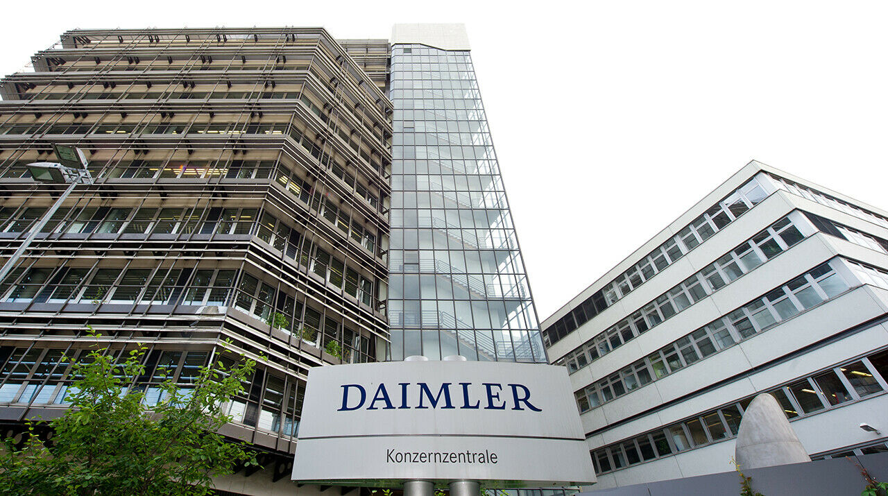 Der Betriebsrat im Daimler-Werk Untertürkheim blockiert Überstunden. Er verlangt Zusagen für Daimlers künftige Elektro-Auto-Produktion